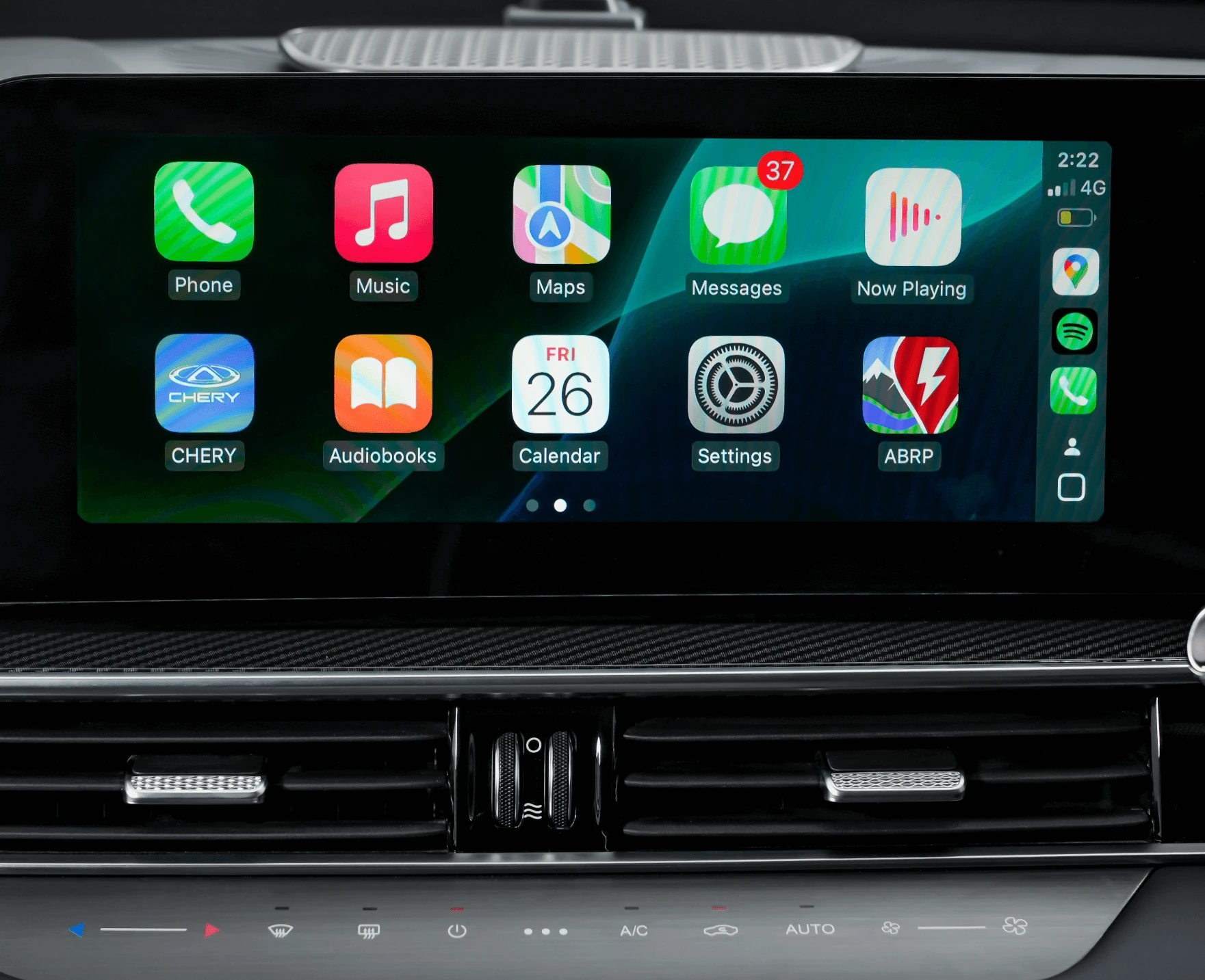 phev7-interior-usp-screen